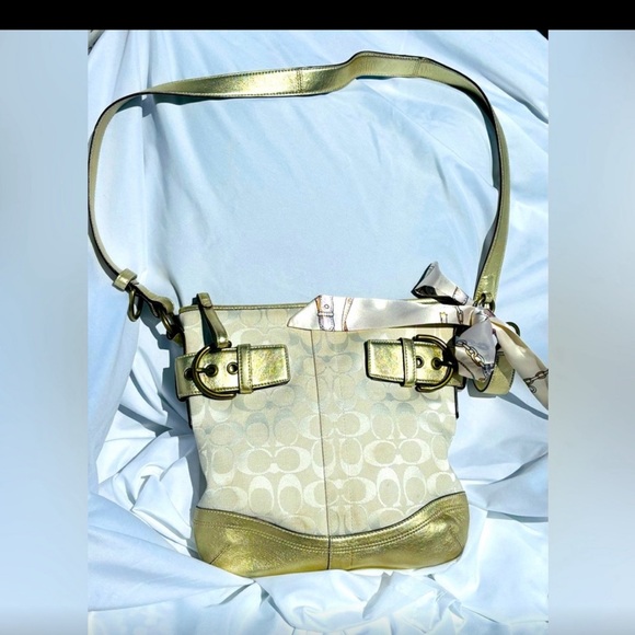 Coach Handbags - Coach Vintage Signature 3574 Gold Bag - EUC gold trim  with canvas